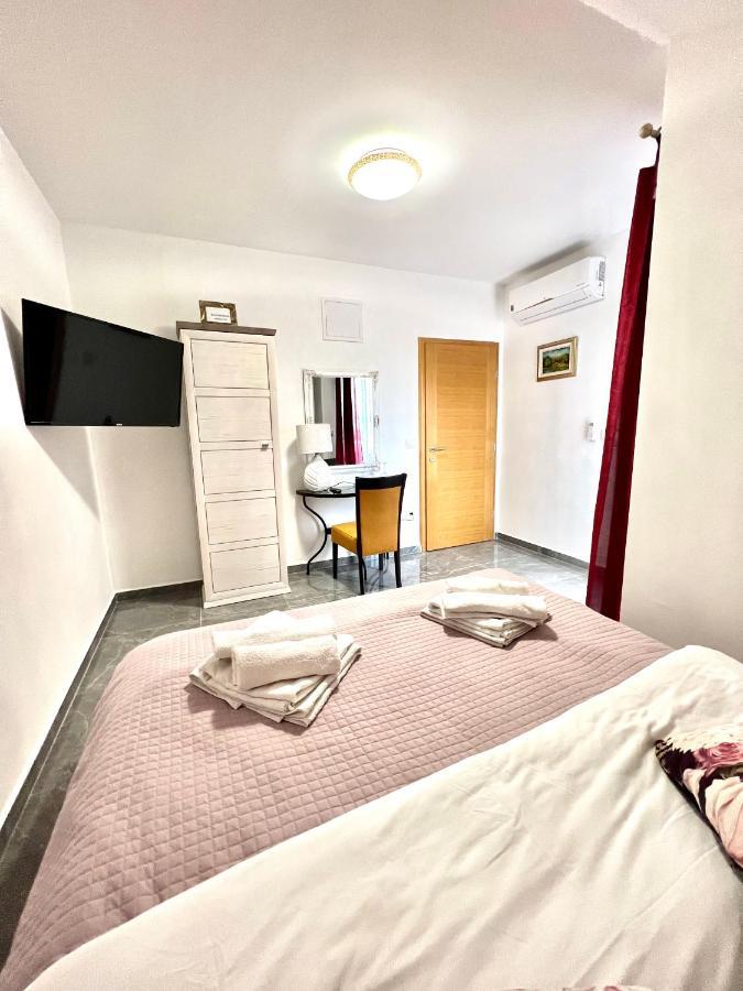 Residence Antiqua Rooms Bibinje Exterior foto